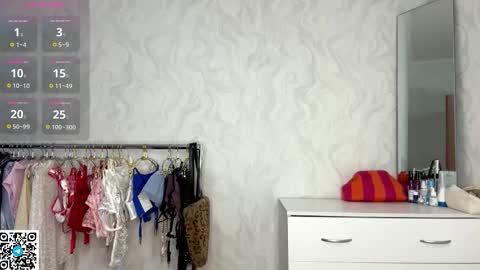 Molly online show from 11.16.25