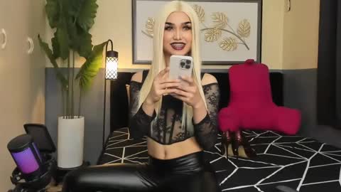 Saskia online show from 02.07.25