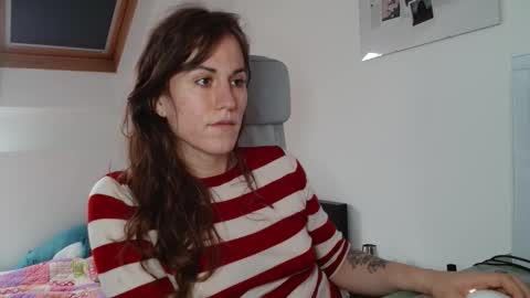 Snapshot of tsbubbles760 chatting on 11.03.25 TSBubbles online show from 11.03.25