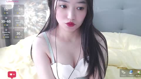 Snapshot of tscn88 chatting on 01.24.25 Anne Bebe online show from 01.24.25