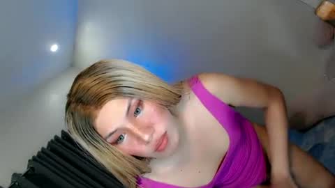 Snapshot of tsgirl_julian69 chatting on 07.14.26 Julian online show from 07.14.26