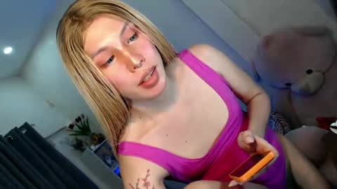 Snapshot of tsgirl_julian69 chatting on 07.28.26 Julian online show from 07.28.26