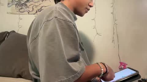 Snapshot of tsj777 chatting on 04.01.26 tsj777 online show from 04.01.26