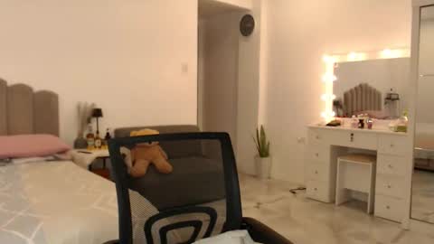  Love Marie  online show from 05.13.26