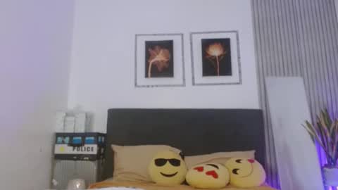 Snapshot of tsnathaliasilvana chatting on 01.04.25 Bella Ratbu online show from 01.04.25