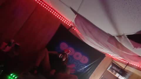 Snapshot of tsnitra chatting on 12.15.24 TsNitra online show from 12.15.24