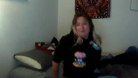 Snapshot of tstandi11 chatting on 02.25.26 Mr Gray Sweatpants online show from 02.25.26