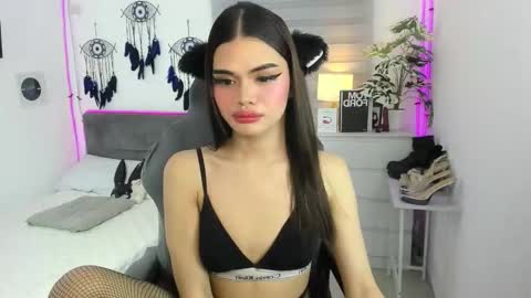 Snapshot of tstoni_talks chatting on 09.10.25 tstoni_talks online show from 09.10.25