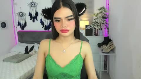 Snapshot of tstoni_talks chatting on 09.13.25 tstoni_talks online show from 09.13.25