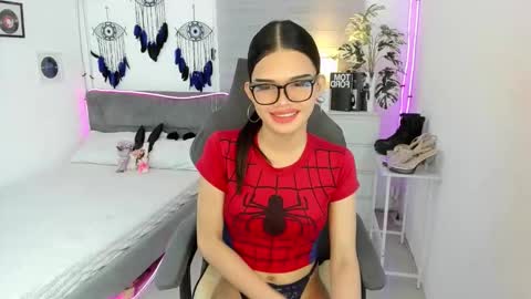 Snapshot of tstoni_talks chatting on 10.14.25 tstoni_talks online show from 10.14.25