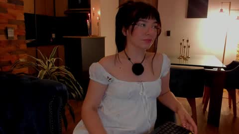 Tsuky online show from 04.01.26