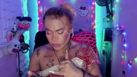 Snapshot of tsviolett chatting on 12.06.24 BellaRoxanna online show from 12.06.24