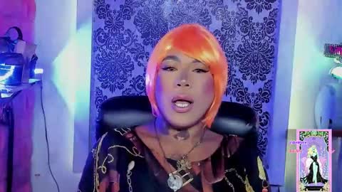 Snapshot of tsviolett chatting on 10.14.25 BellaRoxanna online show from 10.14.25