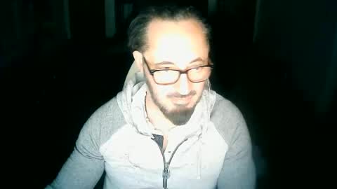 Snapshot of tuscan_taurus chatting on 04.22.26 tuscan_taurus online show from 04.22.26