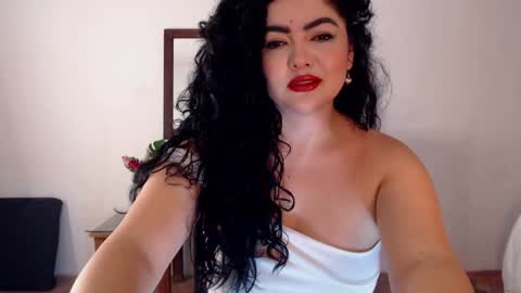 Snapshot of tuti_sex chatting on 04.26.26 tuti online show from 04.26.26