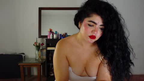 Snapshot of tuti_sex chatting on 07.11.26 tuti online show from 07.11.26