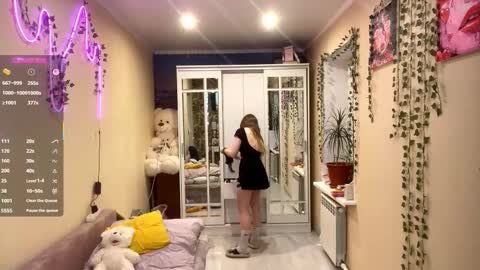 Emily online show from 02.04.26