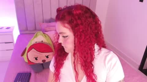 Twiggy online show from 06.05.26