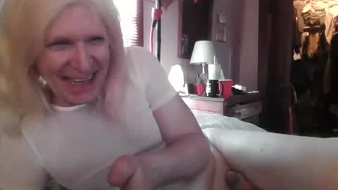 Snapshot of twin53 chatting on 02.28.26 Kitten online show from 02.28.26