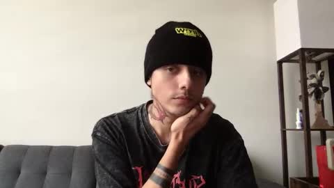 Snapshot of twinksguys360 chatting on 09.14.25 Derrick online show from 09.14.25