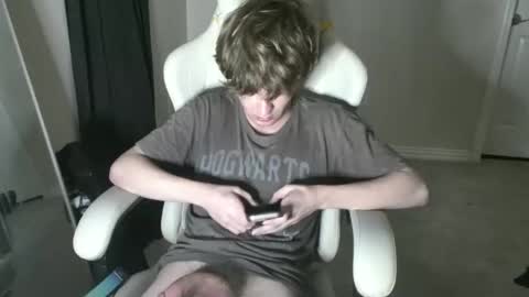 Snapshot of twinktools chatting on 01.17.26 shytwink online show from 01.17.26