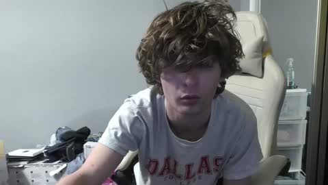 Snapshot of twinktools chatting on 03.20.26 shytwink online show from 03.20.26