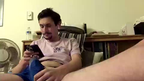 Snapshot of twinkymcgee1234 chatting on 10.14.25 TwinkyMcgee online show from 10.14.25