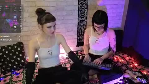 Sin and Skin online show from 12.18.25