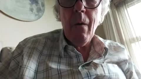Snapshot of twirl4you chatting on 06.28.26 Leslie online show from 06.28.26