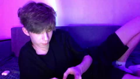 TwiShadow online show from 02.21.26