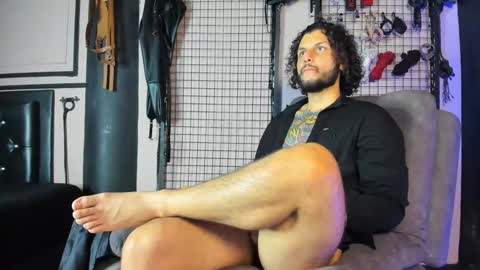 Clio  Tadeo online show from 02.23.25