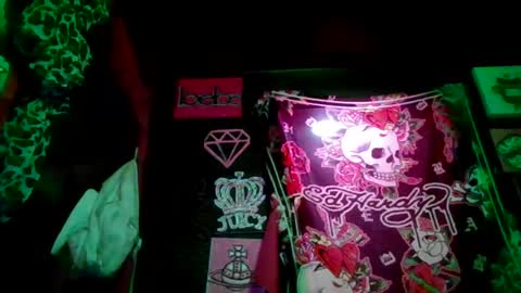 twizzytoxic22 online show from 07.07.26