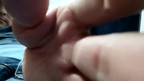 Snapshot of twobabys25 chatting on 10.28.25 twobabys25 online show from 10.28.25