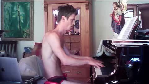 Snapshot of twoforallprivate chatting on 09.24.25 TobeBritta online show from 09.24.25