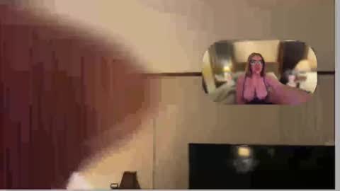 twosmallholes42 online show from 03.03.26