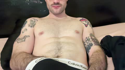 Snapshot of twunkymikey chatting on 01.25.25 twunkymikey online show from 01.25.25