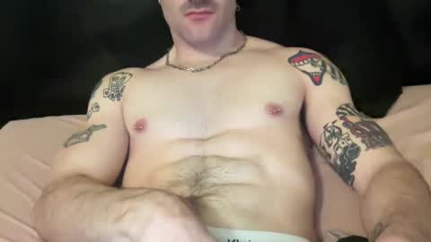 Snapshot of twunkymikey chatting on 02.17.25 twunkymikey online show from 02.17.25