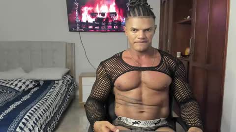 Snapshot of tygafit chatting on 10.04.25 Yorquis Guzman online show from 10.04.25