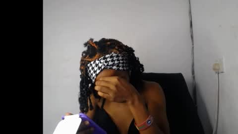 Snapshot of tylaluv chatting on 04.11.26 Jelena online show from 04.11.26