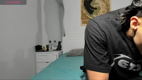 tyler_axel online show from 05.11.26