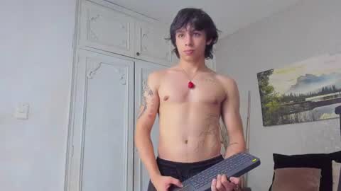Tyler online show from 06.11.26