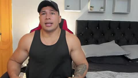 Snapshot of tyler_hank1 chatting on 04.08.26 tyler_hank1 online show from 04.08.26