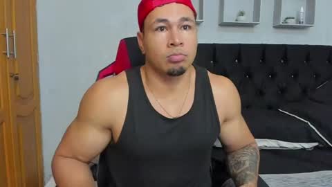 tyler_hank1 online show from 07.04.26