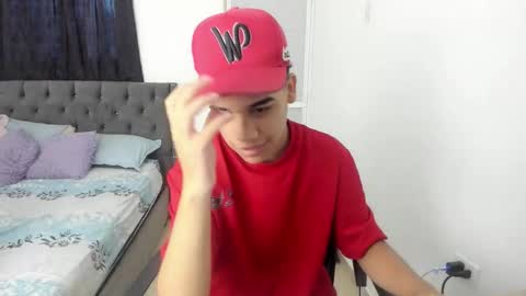 Snapshot of tyler_master24 chatting on 11.05.25 tyler online show from 11.05.25