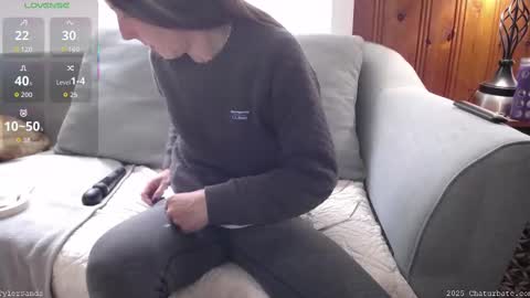 Tyler Sands online show from 10.28.25