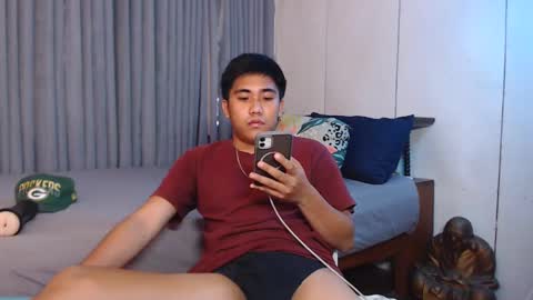 Snapshot of tylerwatson22 chatting on 12.29.24 tyler online show from 12.29.24