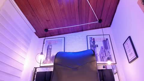       online show from 10.10.25