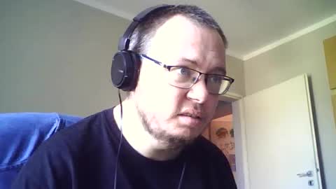 Snapshot of tyradi1991 chatting on 06.20.26 tyradi1991 online show from 06.20.26