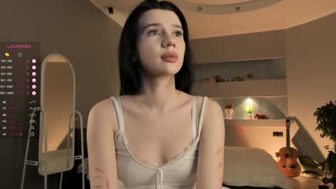 Lili online show from 02.16.25