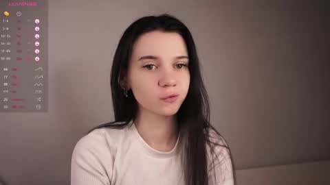 Lili online show from 02.18.25